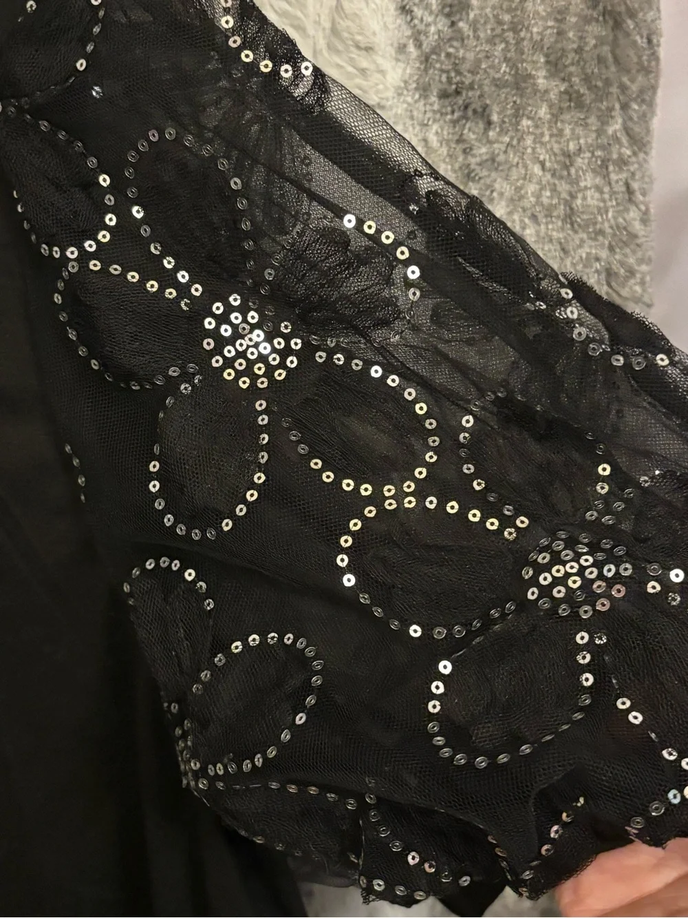BloomChic Black Puff Sleeve Top with Sheer Embellished Sleeves size 2X (18-20)